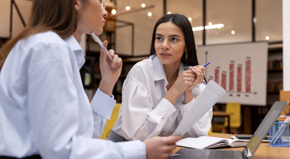 persona-que-trabaja-en-la-oficina